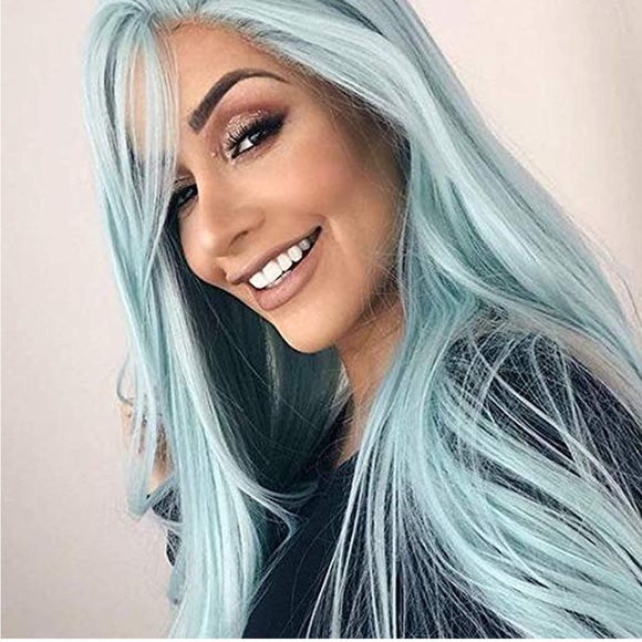 - 💫24” BABY BLUE GODDESS BODY WAVY LACE FRONT WIG *NWT*